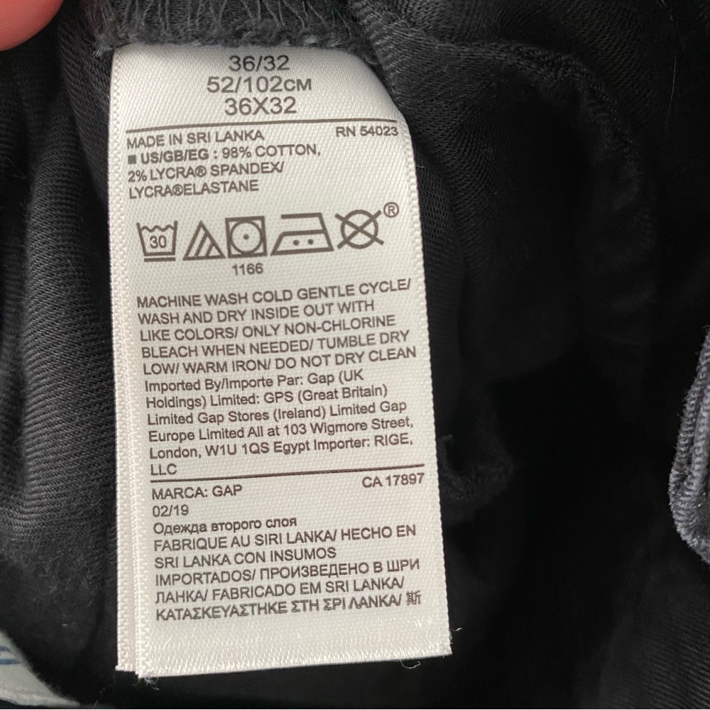 GAP Straight Fit Khakis - Picture 13 of 13
